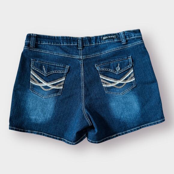 Y2K Red Rivet‎ Jean Shorts - Picture 2 of 4